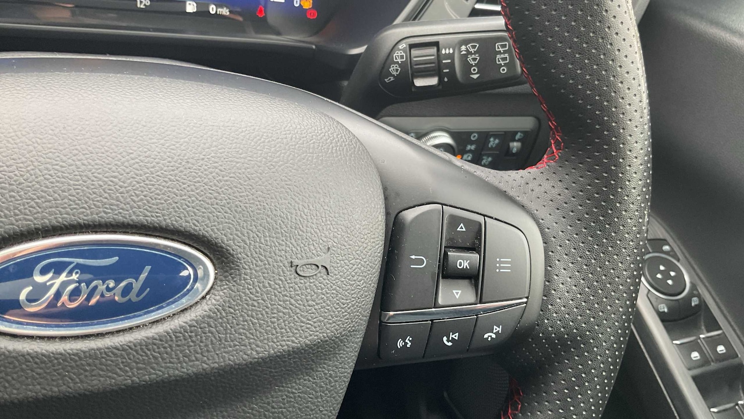 Used Ford Kuga 2022 for sale - 76230345: Photo 25