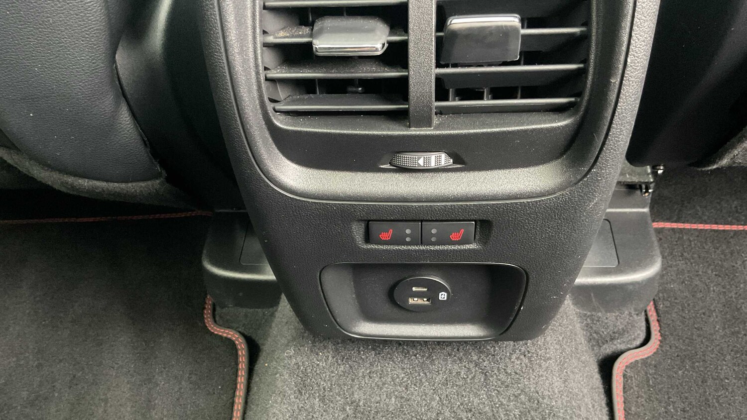 Used Ford Kuga 2022 for sale - 76230345: Photo 32