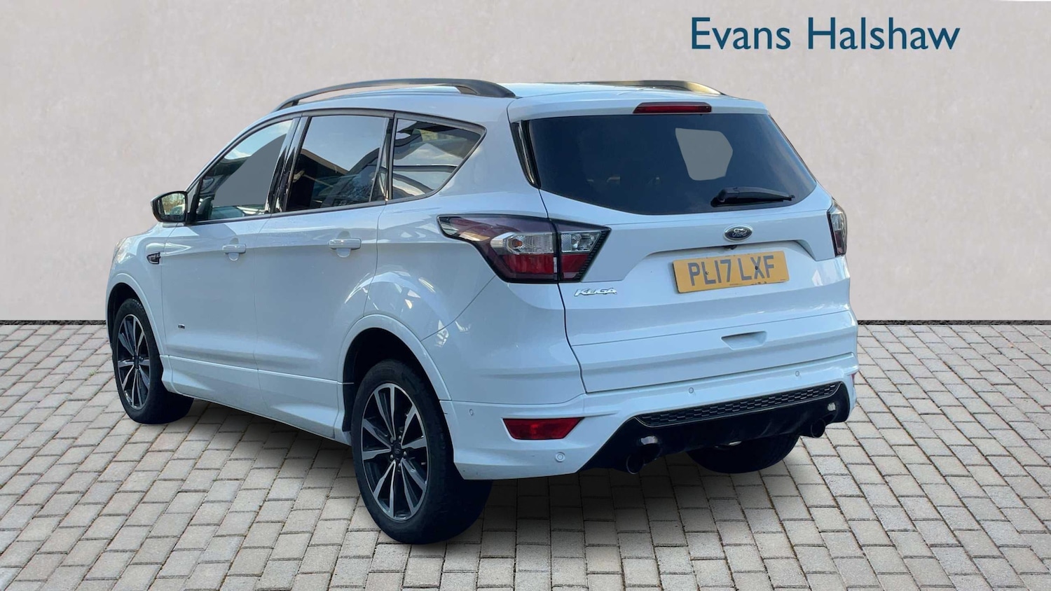 Used Ford Kuga 2017 for sale - 77321747: Photo 2