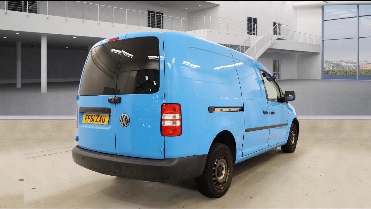 Used Volkswagen Caddy Maxi 2011 for sale - 77824774: Photo 4