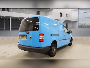 Used Volkswagen Caddy Maxi 2011 for sale - 77824774: Photo