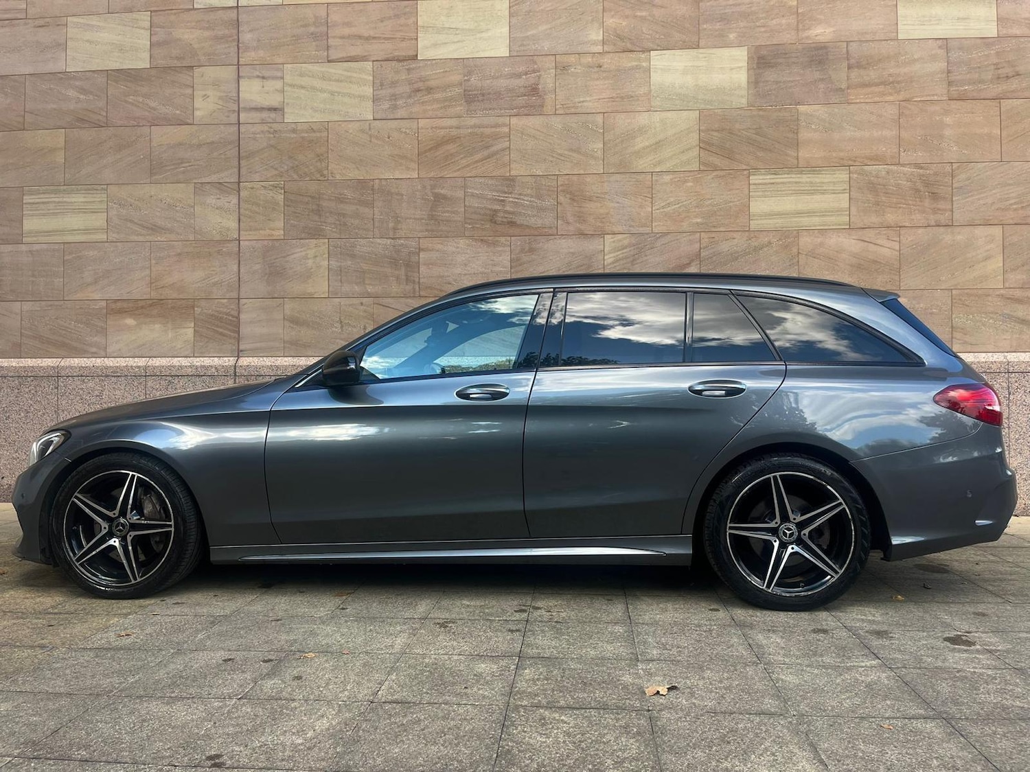 Used Mercedes-Benz C Class 2018 for sale - 76849840: Photo 6