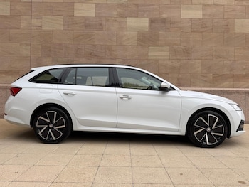 Used Skoda Octavia 2021 for sale - 76002458: Photo