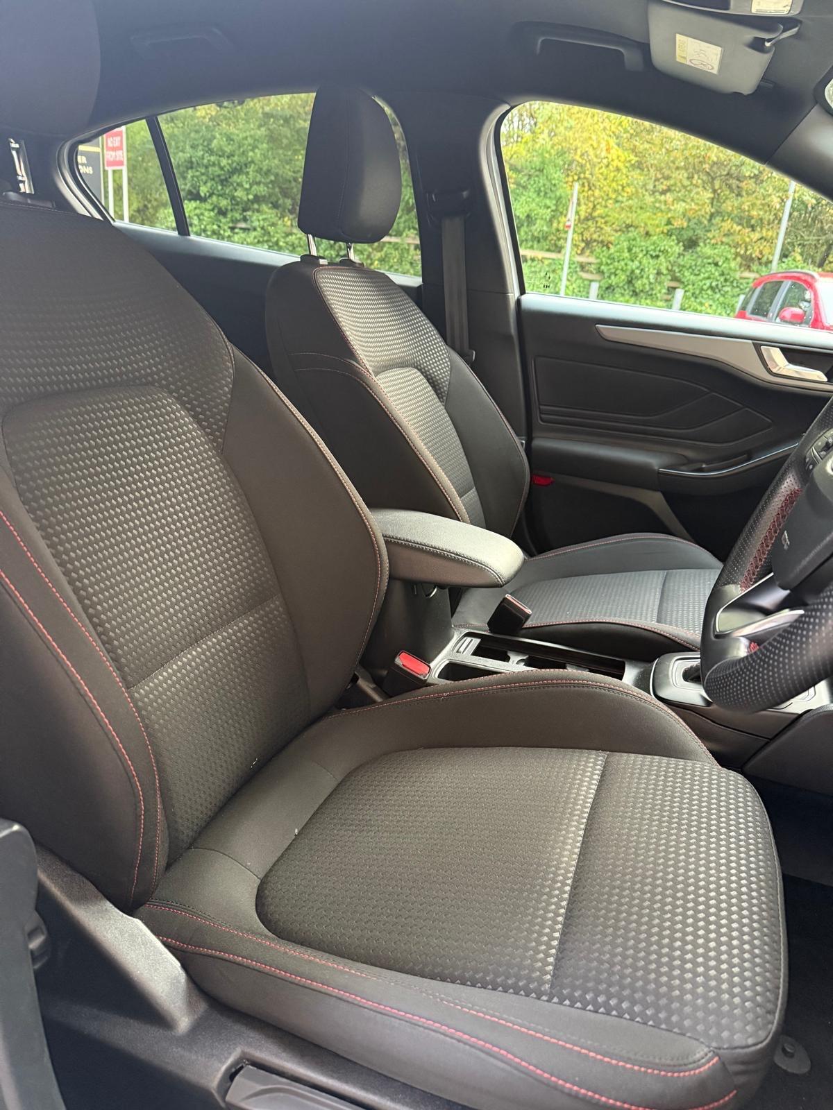 Used Ford Focus 2022 for sale - 76989594: Photo 23