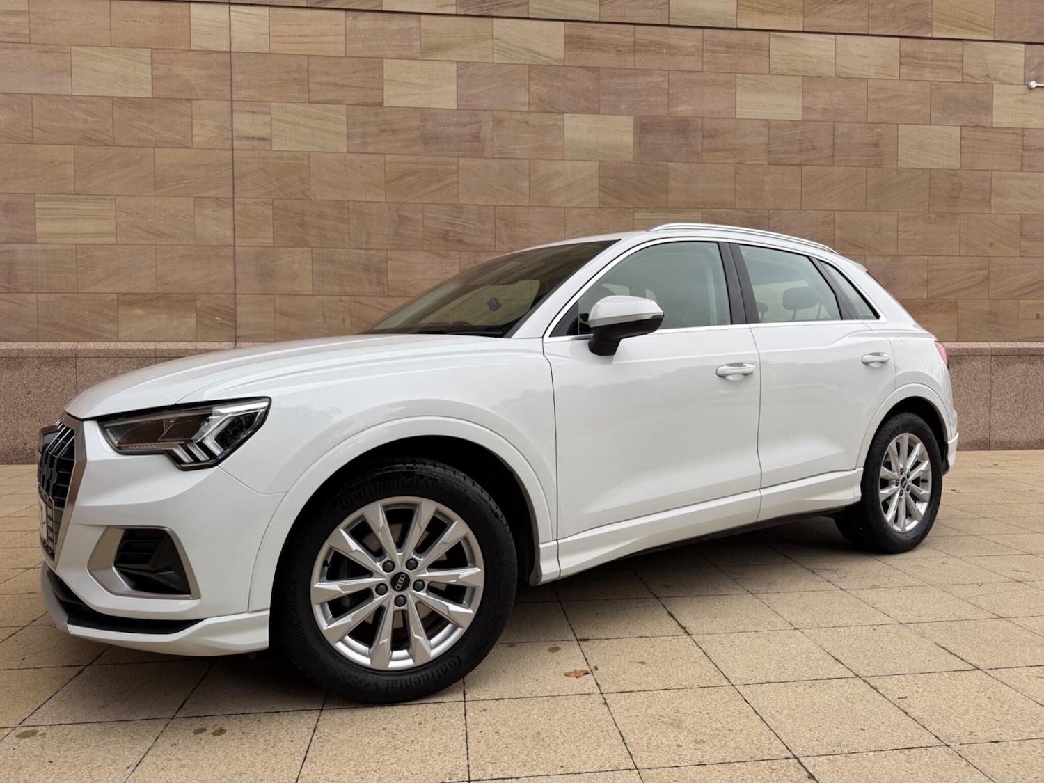 Used Audi Q3 2021 for sale - 76238535: Photo 2