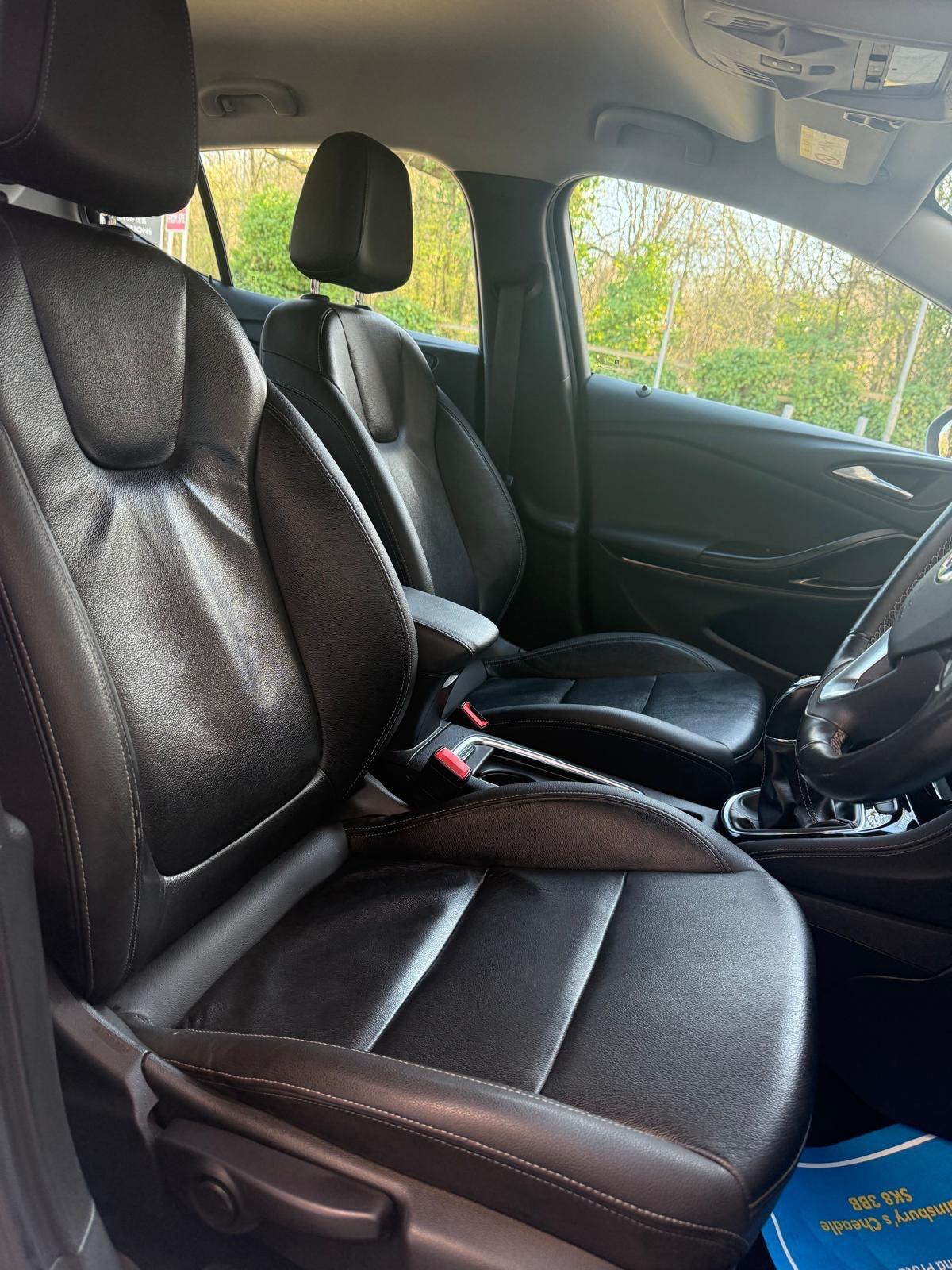 Used Vauxhall Astra 2018 for sale - 77940794: Photo 18