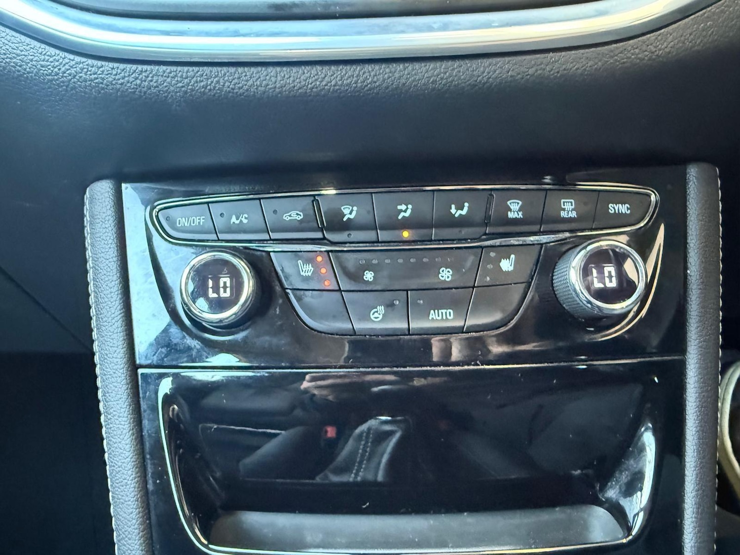 Used Vauxhall Astra 2018 for sale - 77940794: Photo 22