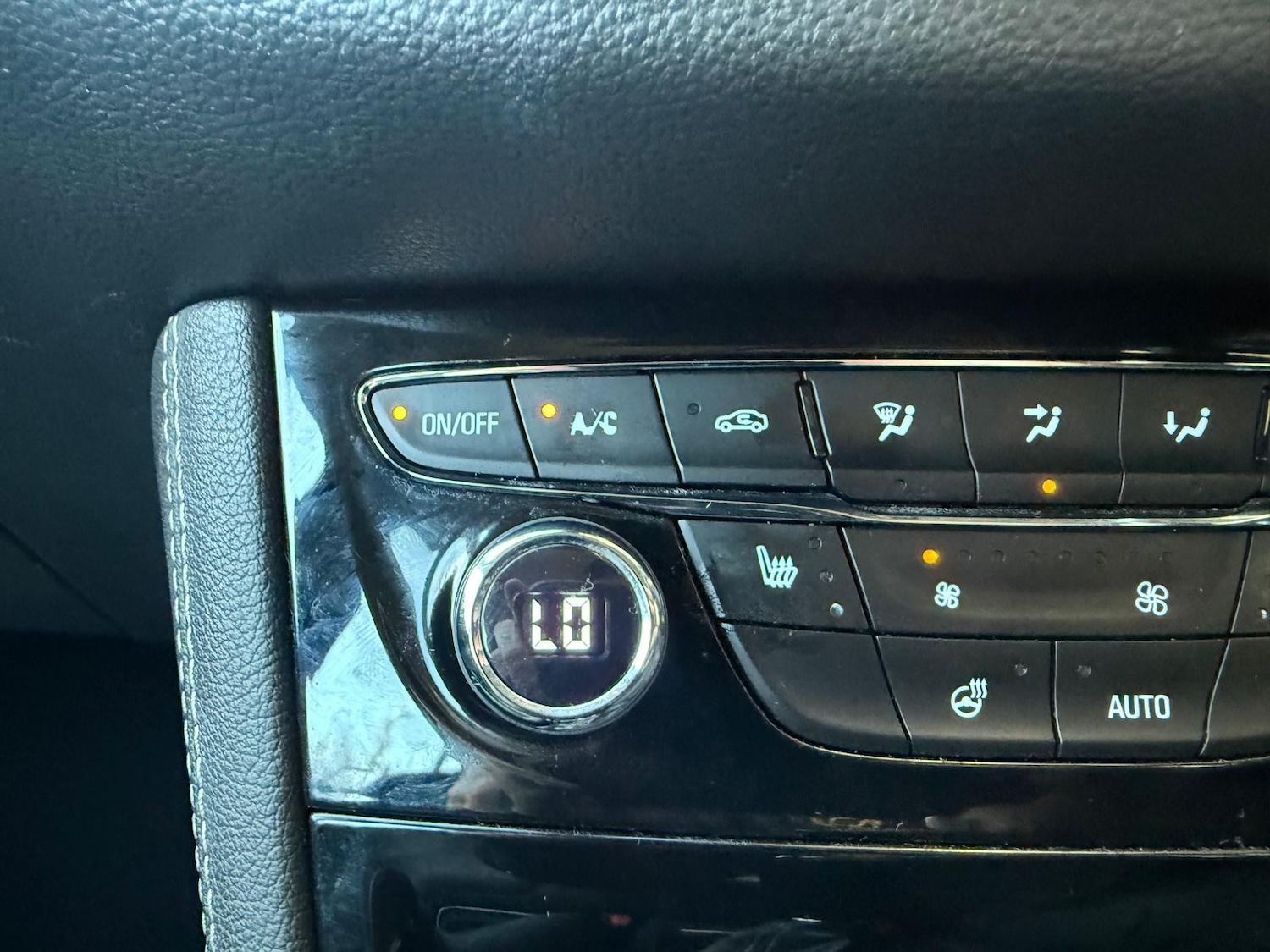 Used Vauxhall Astra 2018 for sale - 77940794: Photo 25