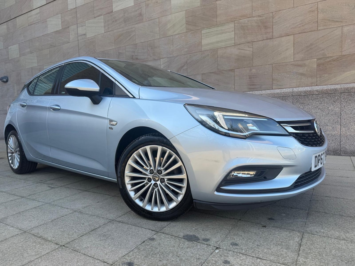 Used Vauxhall Astra 2018 for sale - 77940794: Photo 5