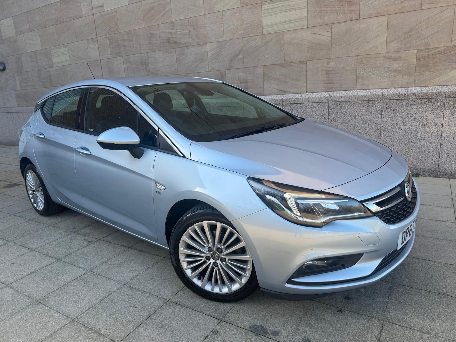Used Vauxhall Astra 2018 for sale - 77940794: Photo 6