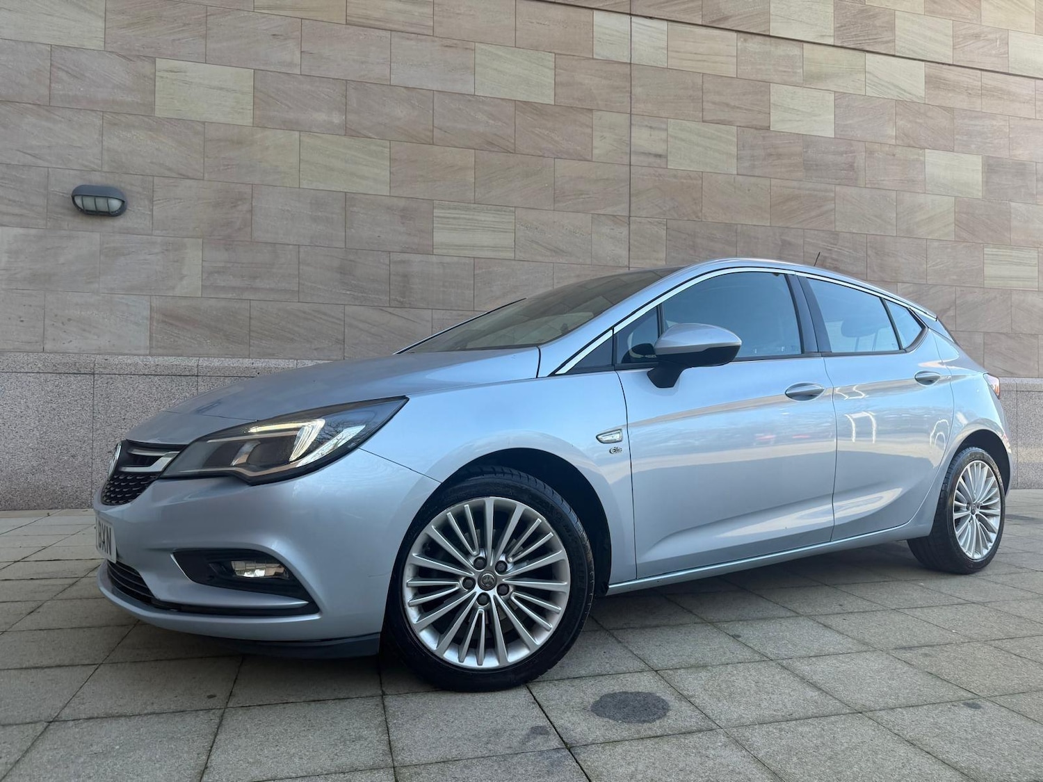 Used Vauxhall Astra 2018 for sale - 77940794: Photo 8