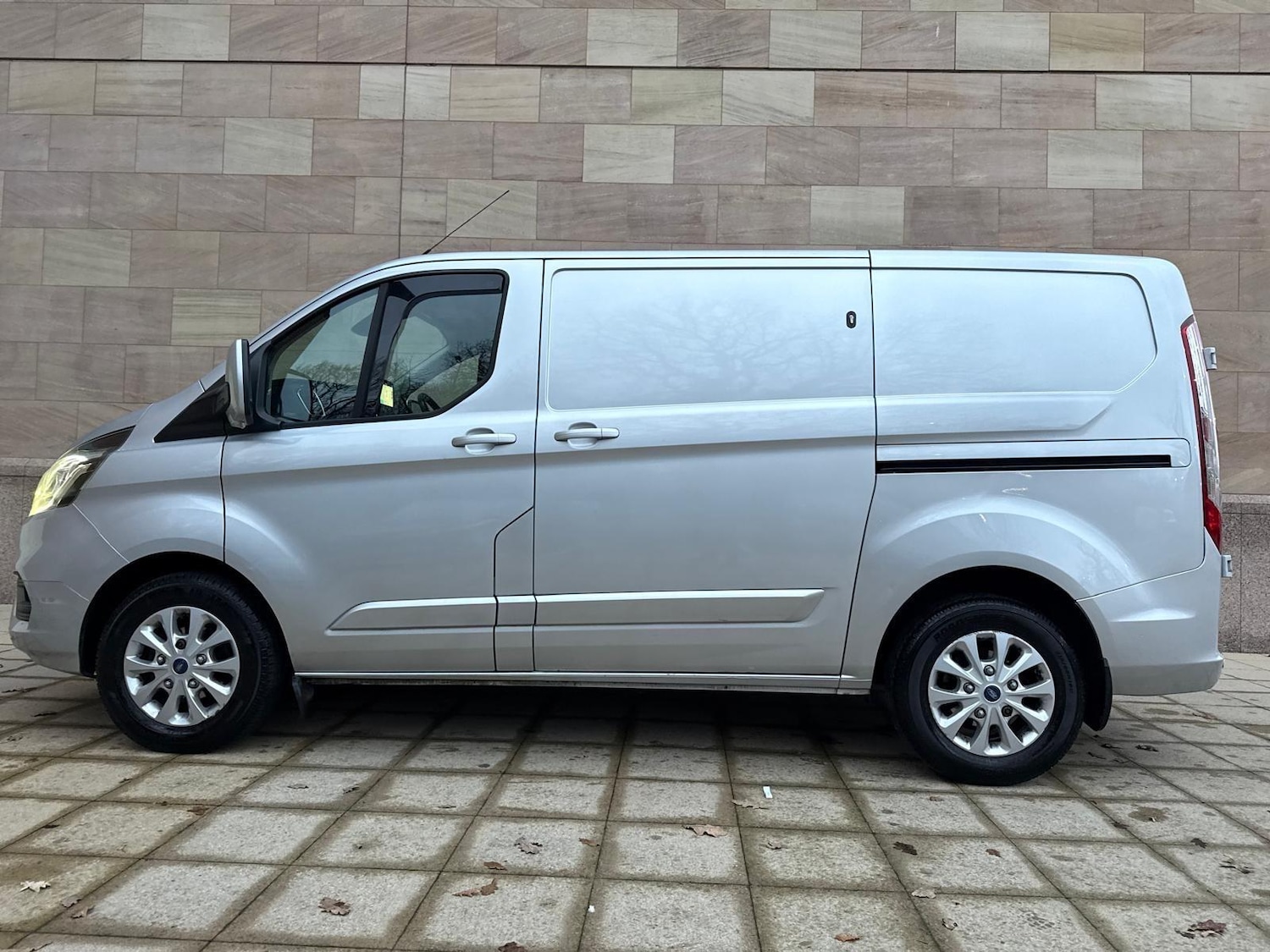 Used Ford Transit Custom 2018 for sale - 77120371: Photo 11