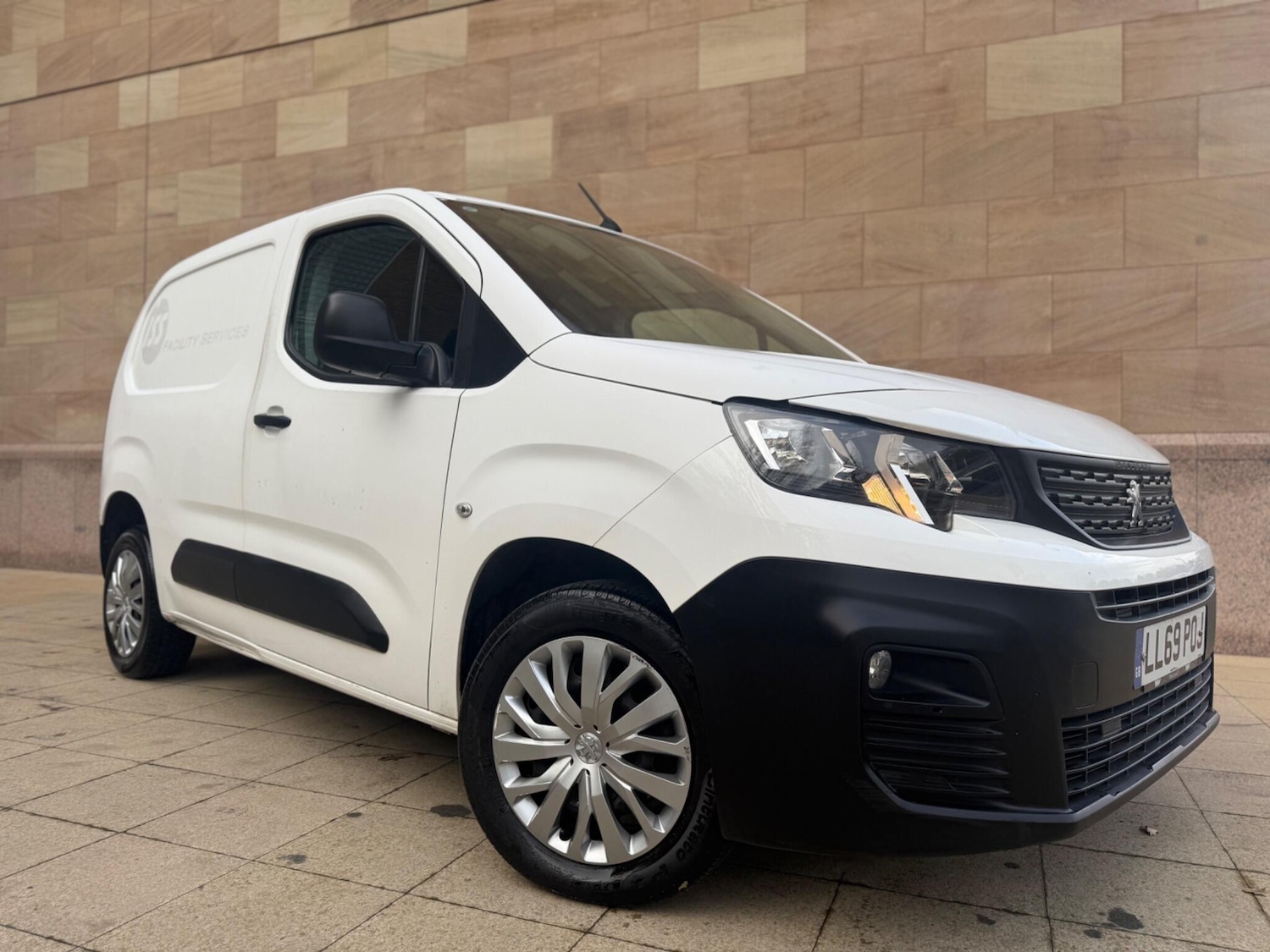 Used Peugeot Partner 2019 for sale - 76657630: Photo 1