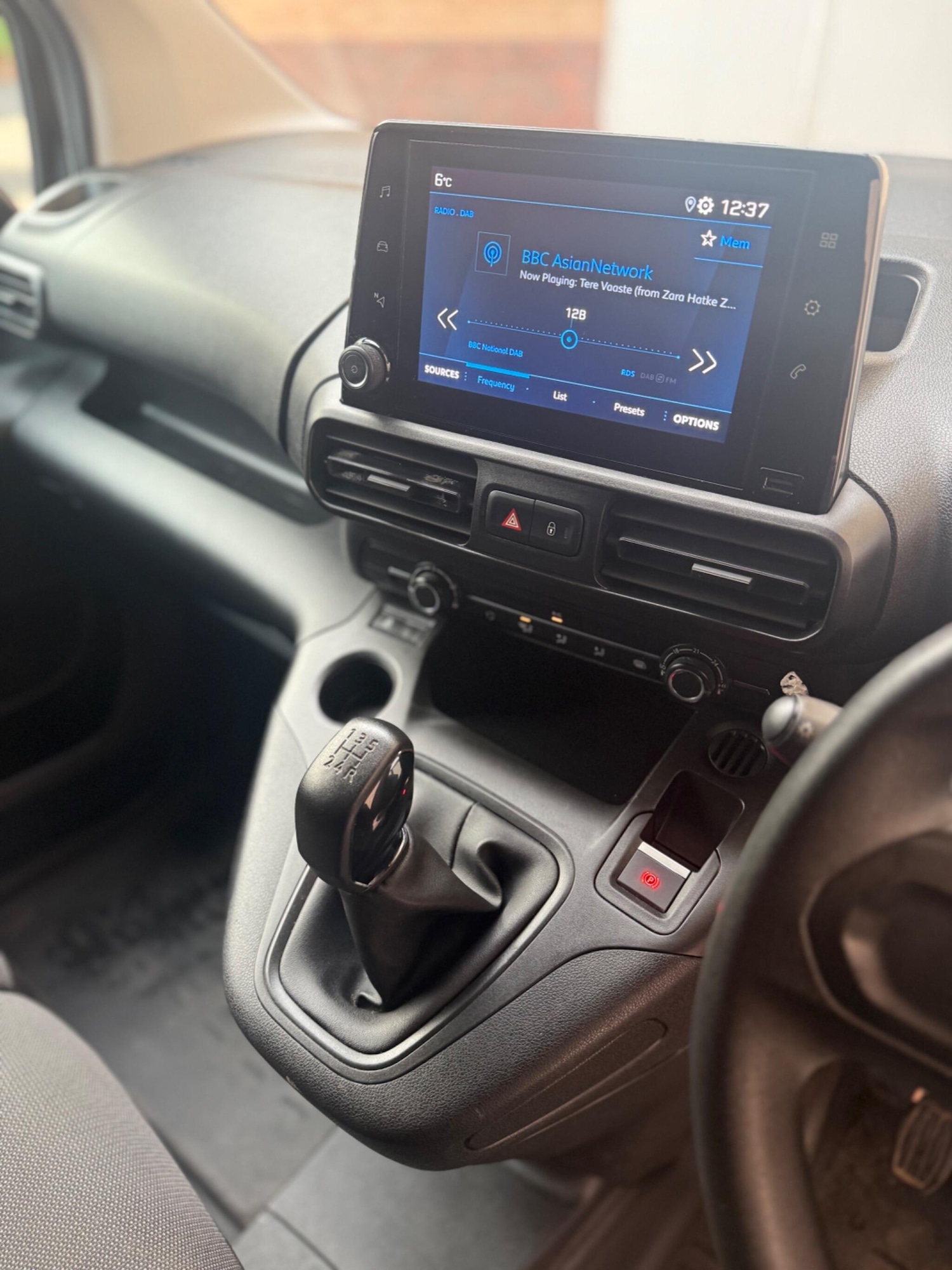 Used Peugeot Partner 2019 for sale - 76657630: Photo 17