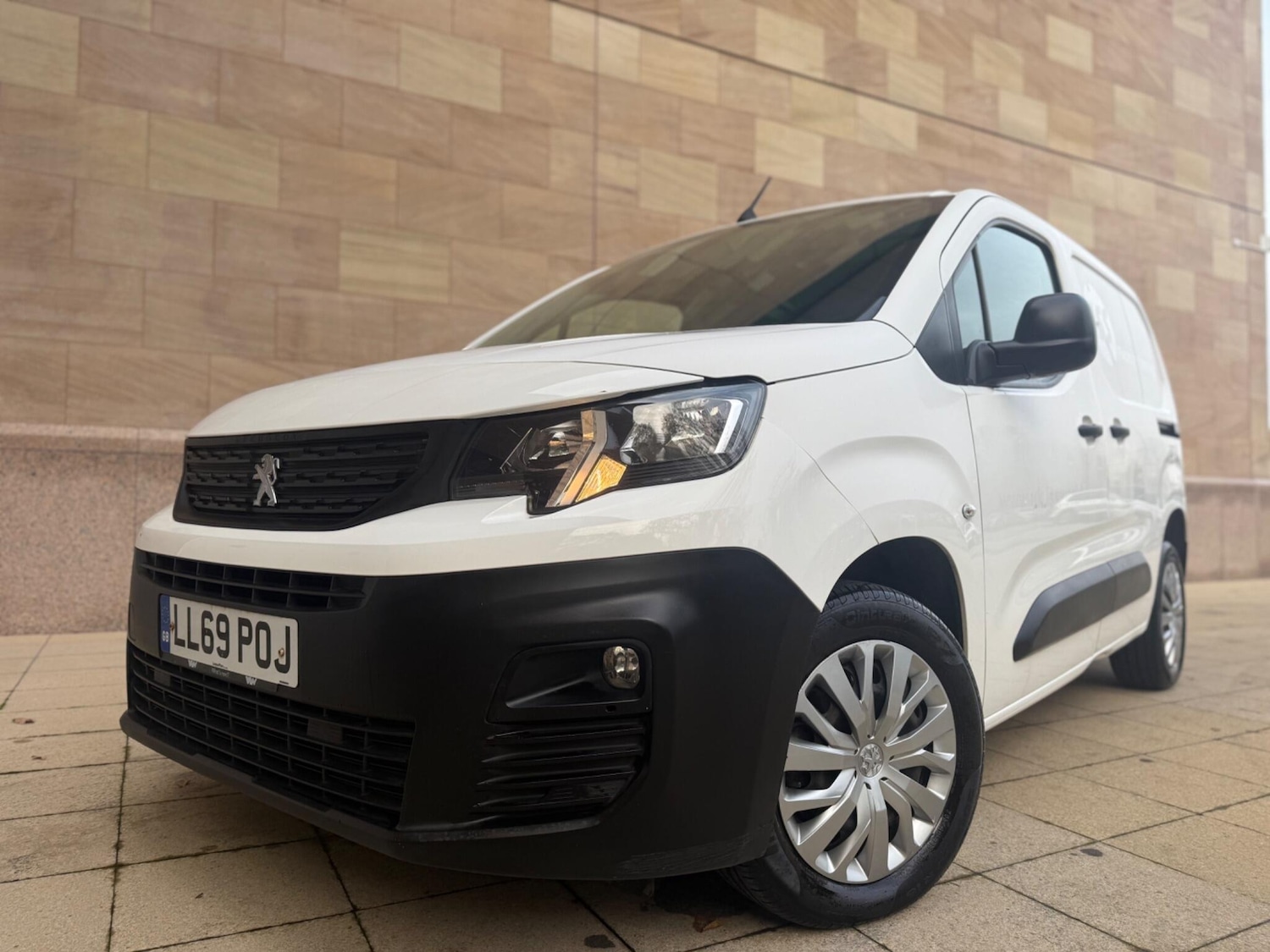 Used Peugeot Partner 2019 for sale - 76657630: Photo 8