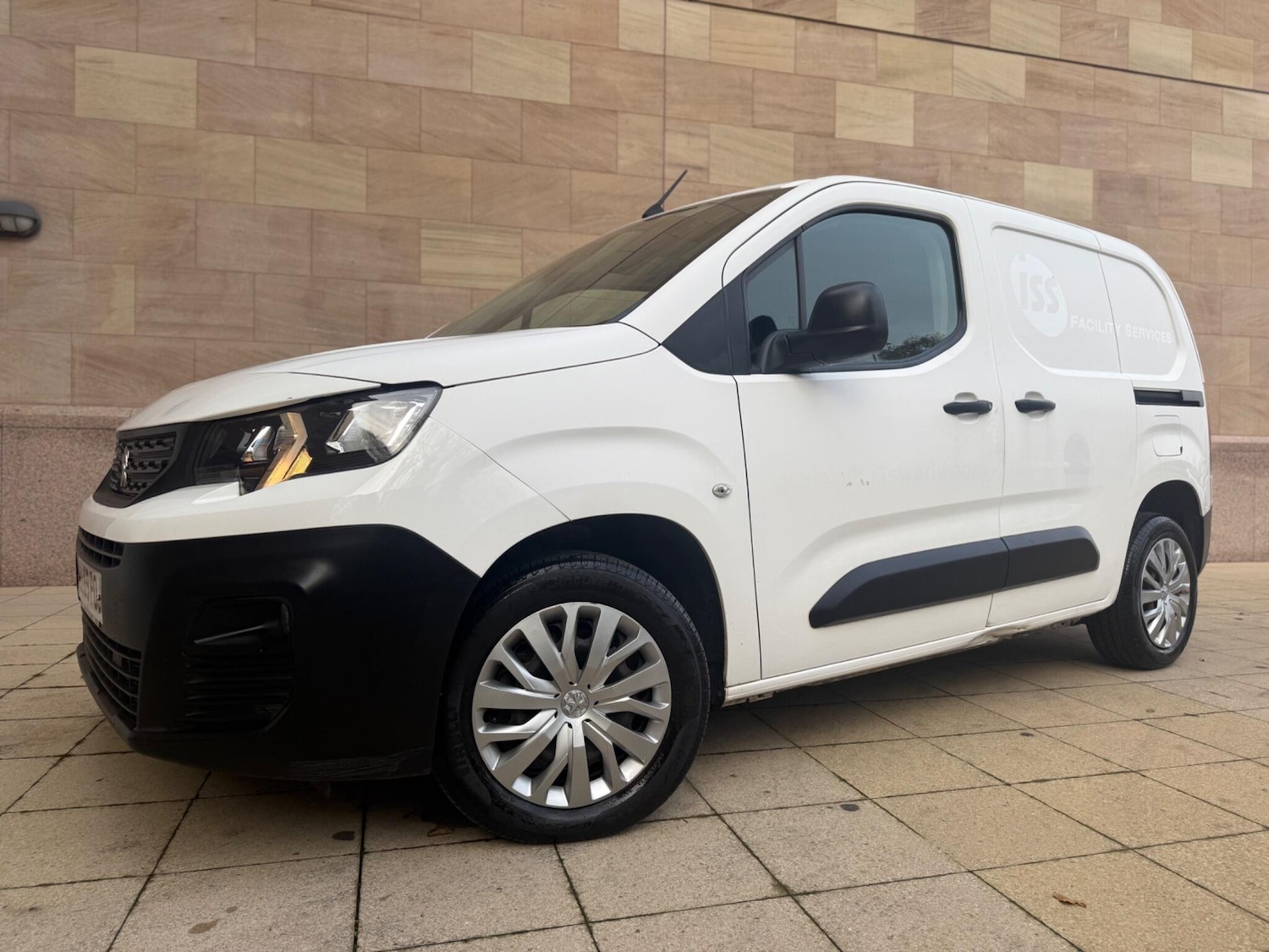 Used Peugeot Partner 2019 for sale - 76657630: Photo 9