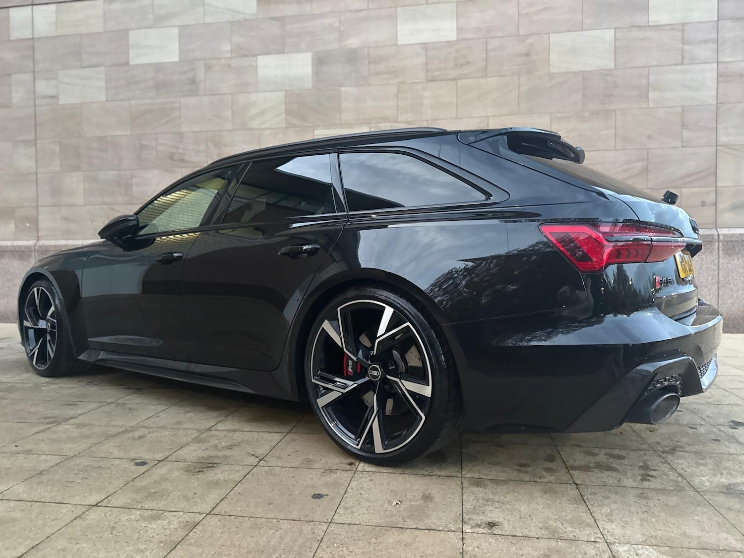 Used Audi RS6 2021 for sale - 77559711: Photo 2