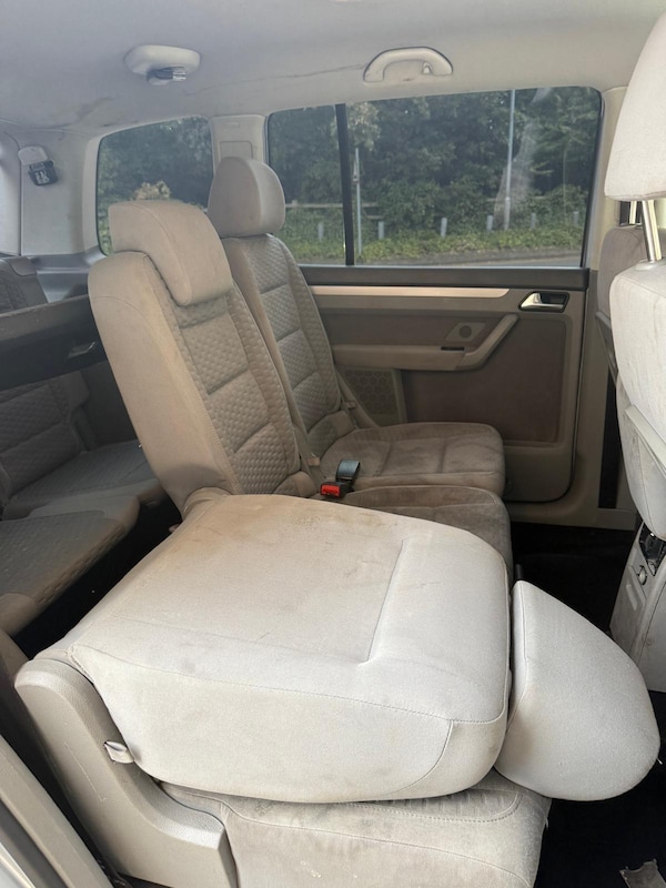 Used Volkswagen Touran 2008 for sale - 75645891: Photo 18