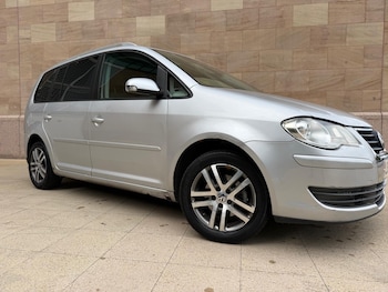 Used Volkswagen Touran 2008 for sale - 75645891: Photo