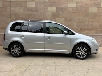 Used Volkswagen Touran 2008 for sale - 75645891: Photo