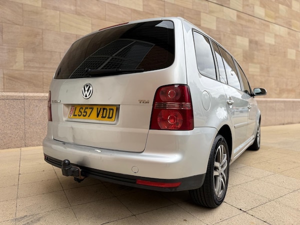 Used Volkswagen Touran 2008 for sale - 75645891: Photo 5