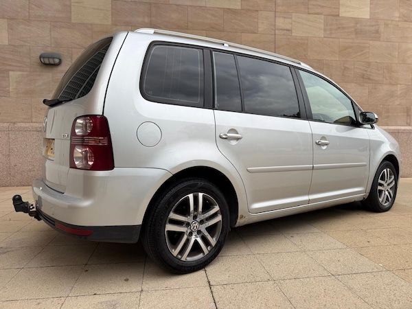 Used Volkswagen Touran 2008 for sale - 75645891: Photo 7