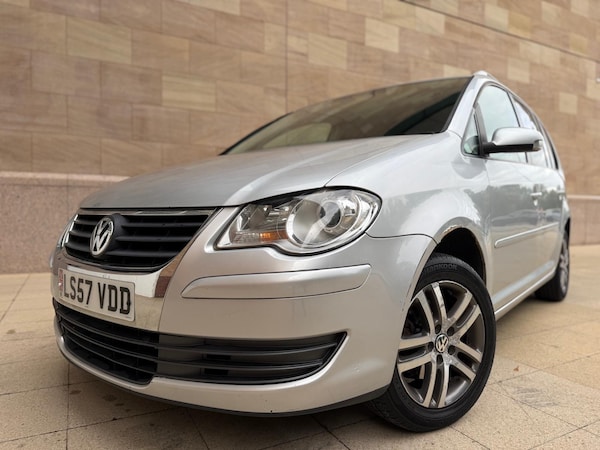Used Volkswagen Touran 2008 for sale - 75645891: Photo 9