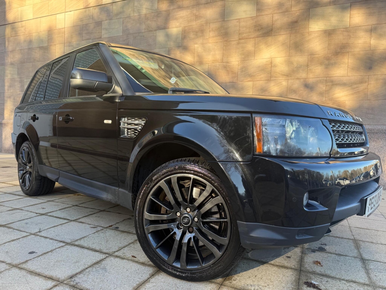 Used Land Rover Range Rover Sport 2013 for sale - 76714776: Photo 2