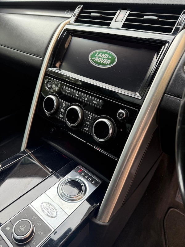Used Land Rover Discovery 2017 for sale - 76247861: Photo 16