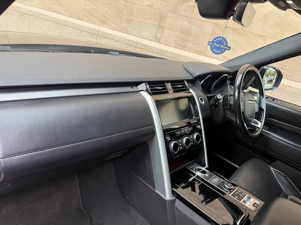 Used Land Rover Discovery 2017 for sale - 76247861: Photo 35