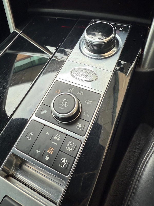 Used Land Rover Discovery 2017 for sale - 76247861: Photo 42
