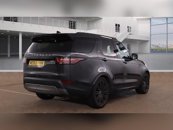 Used Land Rover Discovery 2017 for sale - 76013689: Photo