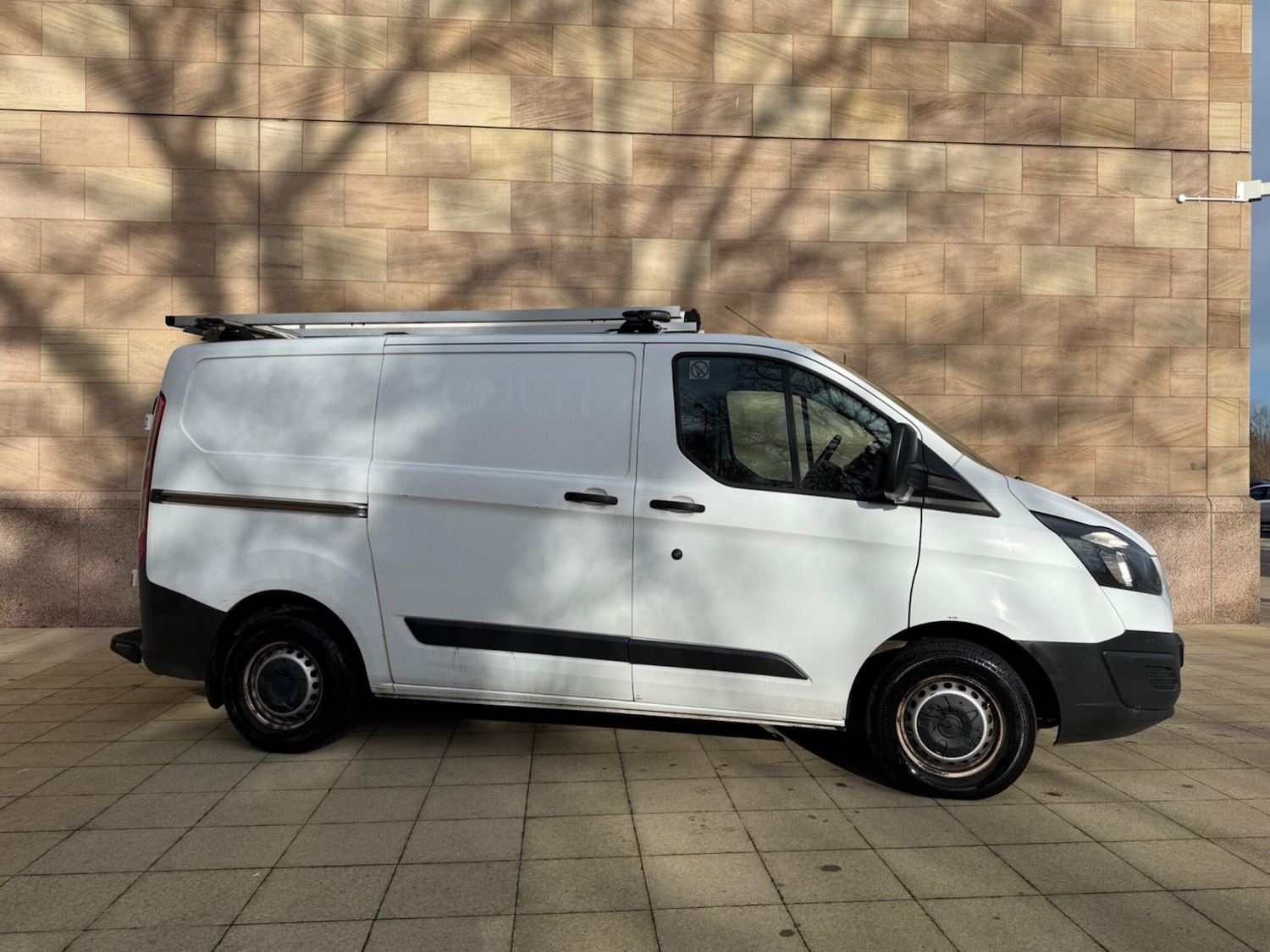 Used Ford Transit Custom 2017 for sale - 77387404: Photo 2