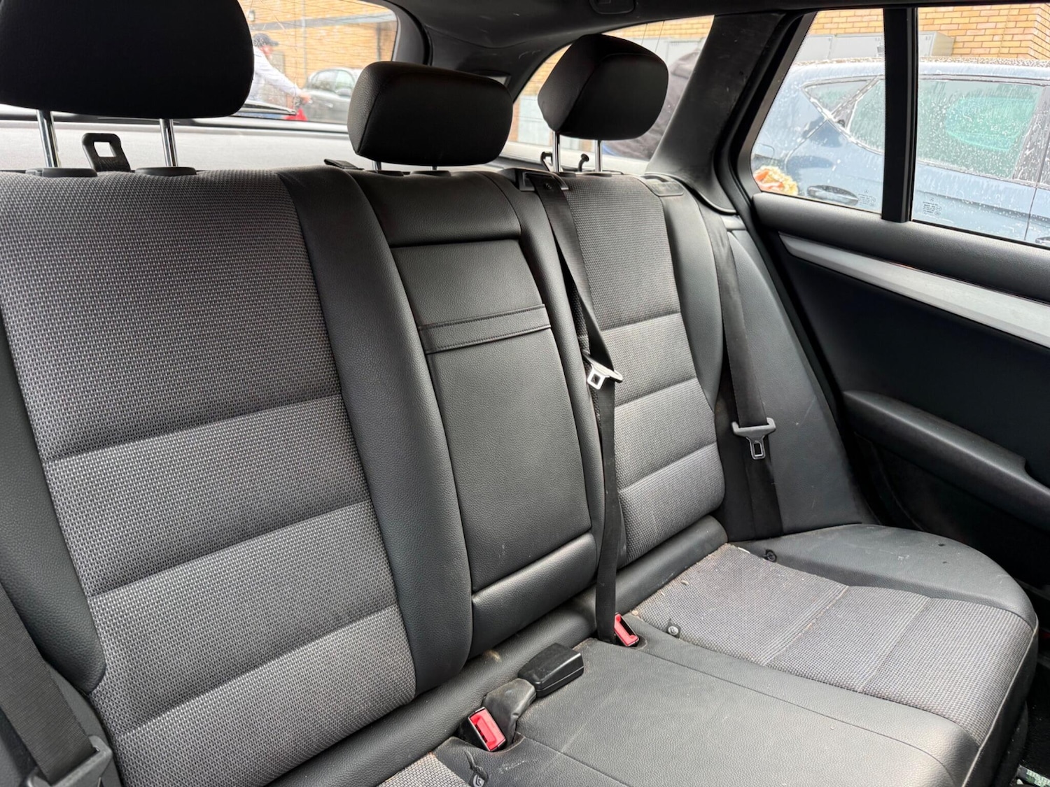 Used Mercedes-Benz C Class 2010 for sale - 77982574: Photo 11