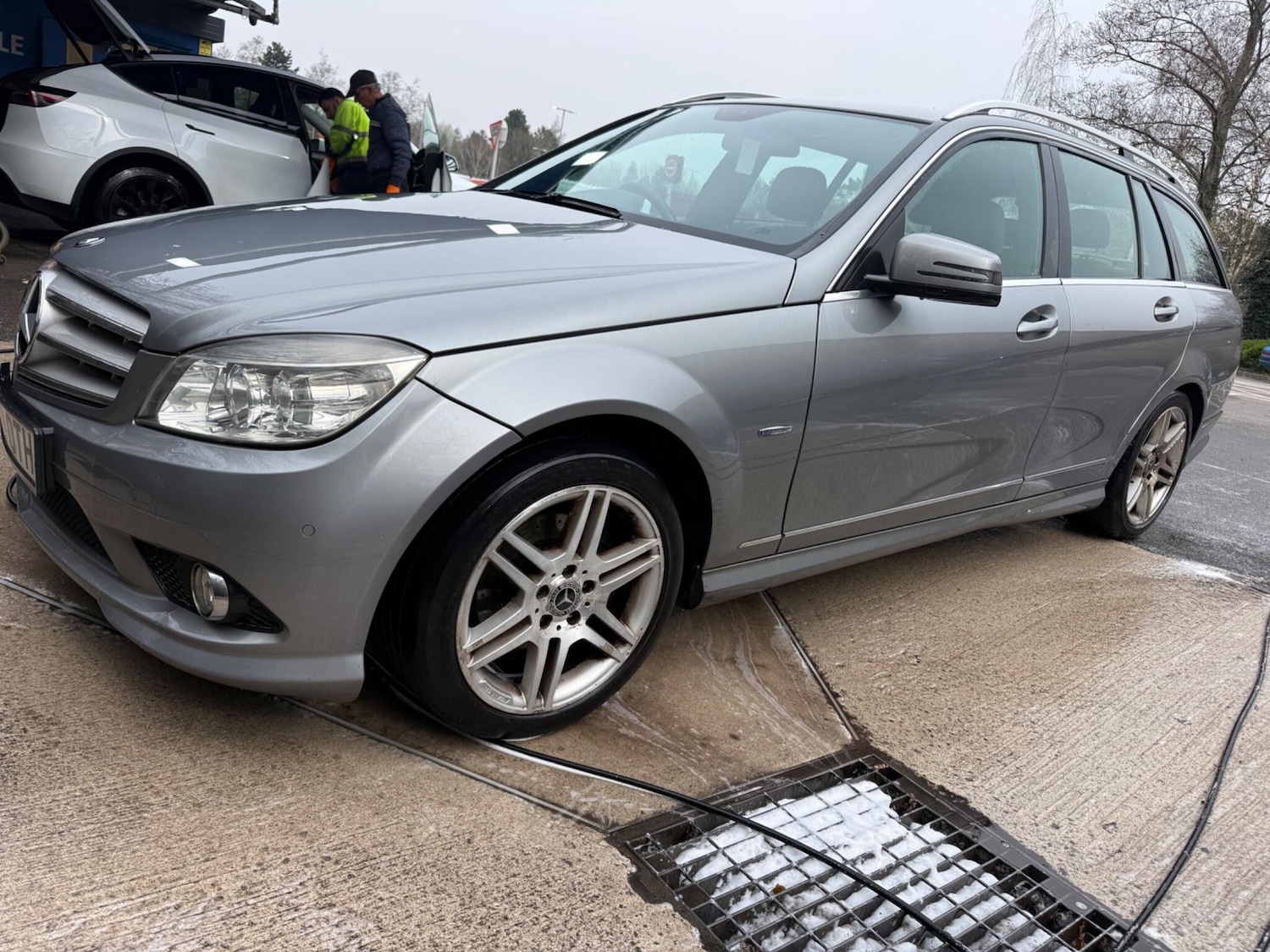 Used Mercedes-Benz C Class 2010 for sale - 77982574: Photo 2