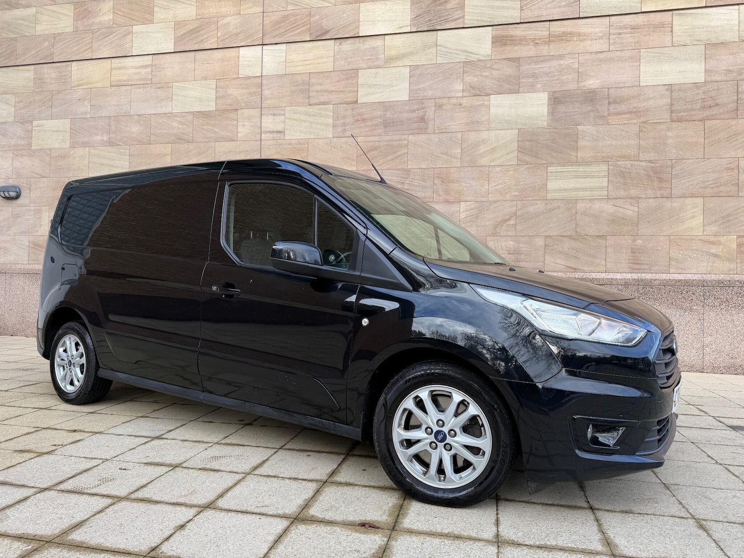 Used Ford Transit Connect 2019 for sale - 76823799: Photo 2