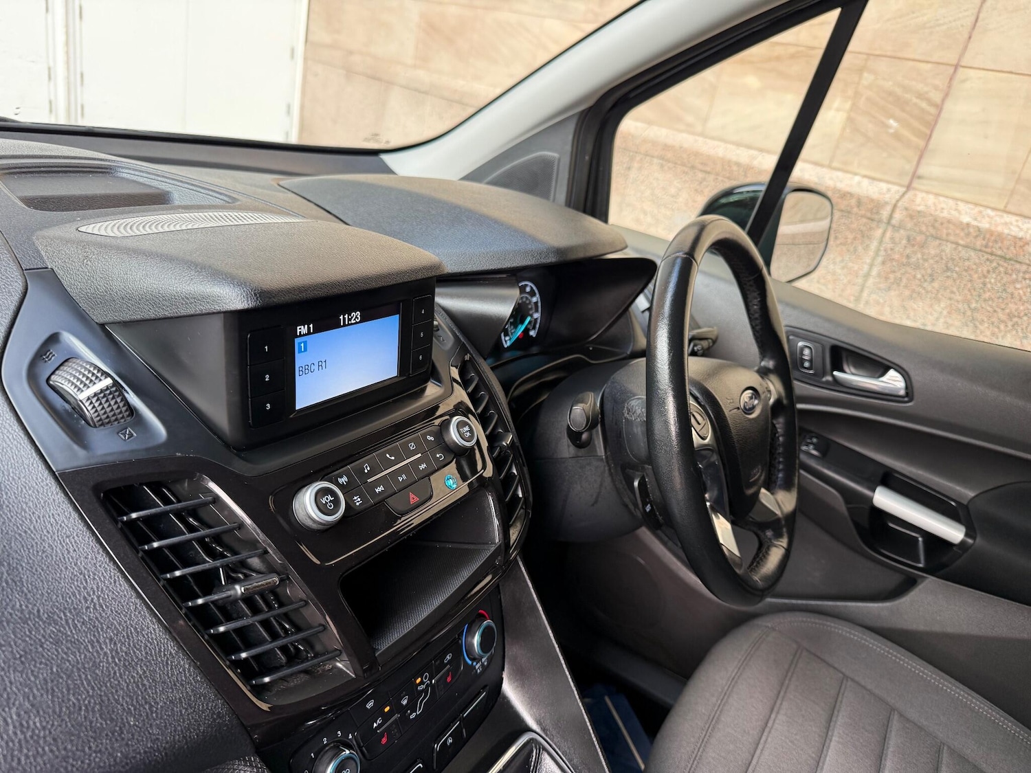 Used Ford Transit Connect 2019 for sale - 76823799: Photo 44