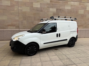 Used Vauxhall Combo 2017 for sale - 79316881: Photo
