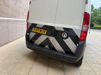 Used Vauxhall Combo 2017 for sale - 79316881: Photo