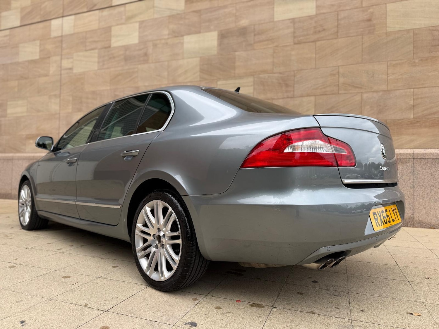Used Skoda Superb 2016 for sale - 76270461: Photo 12