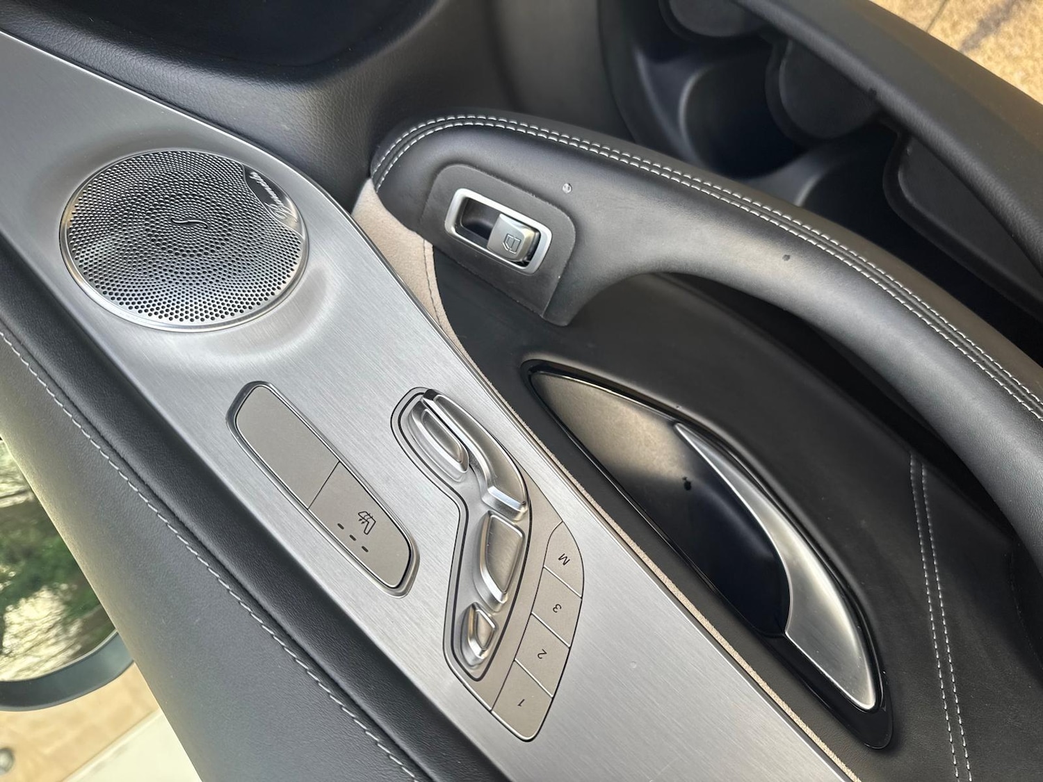 Used Mercedes-Benz GLC 2018 for sale - 77278907: Photo 42