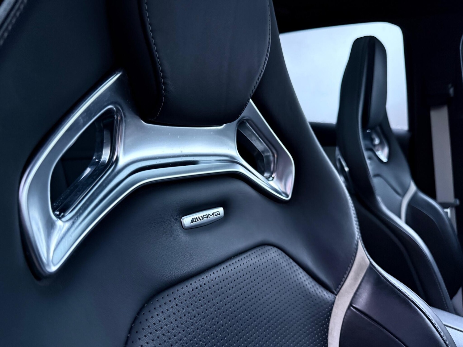 Used Mercedes-Benz GLC 2018 for sale - 77278907: Photo 60