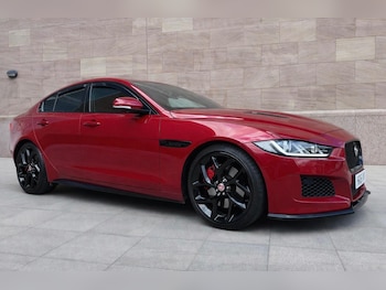 Used Jaguar XE 2015 for sale - 78301526: Photo