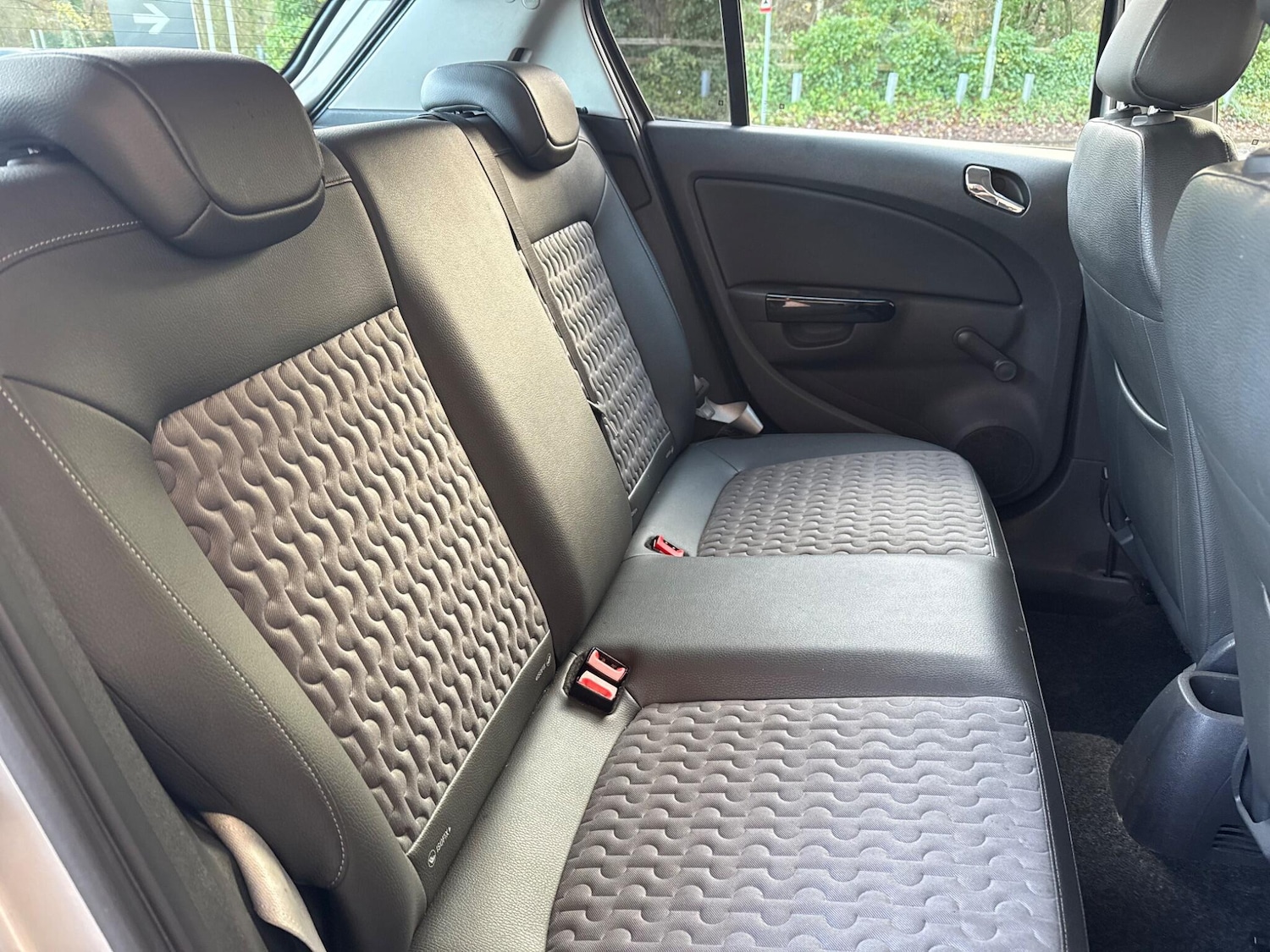 Used Vauxhall Corsa 2010 for sale - 76765559: Photo 14