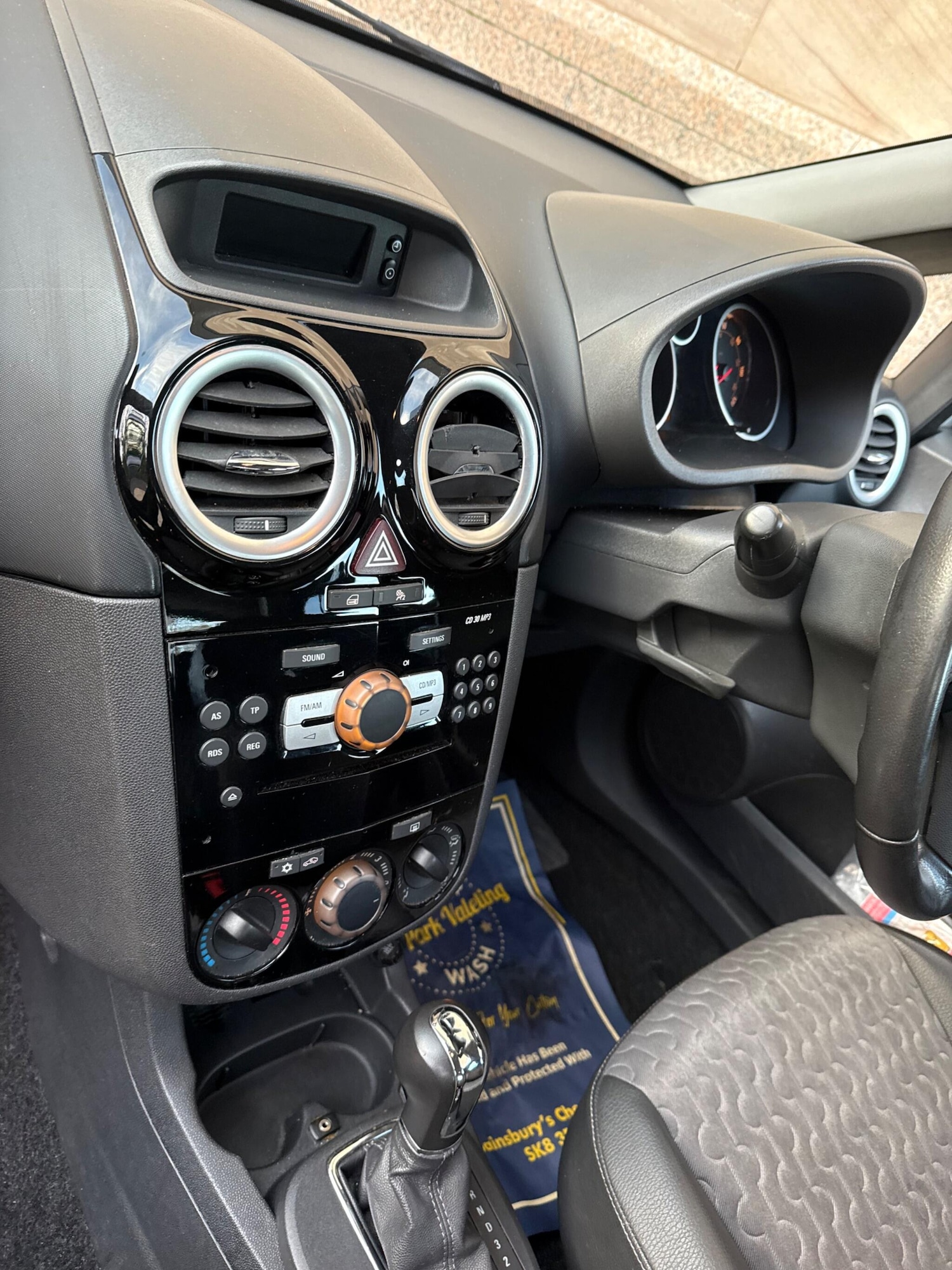 Used Vauxhall Corsa 2010 for sale - 76765559: Photo 21