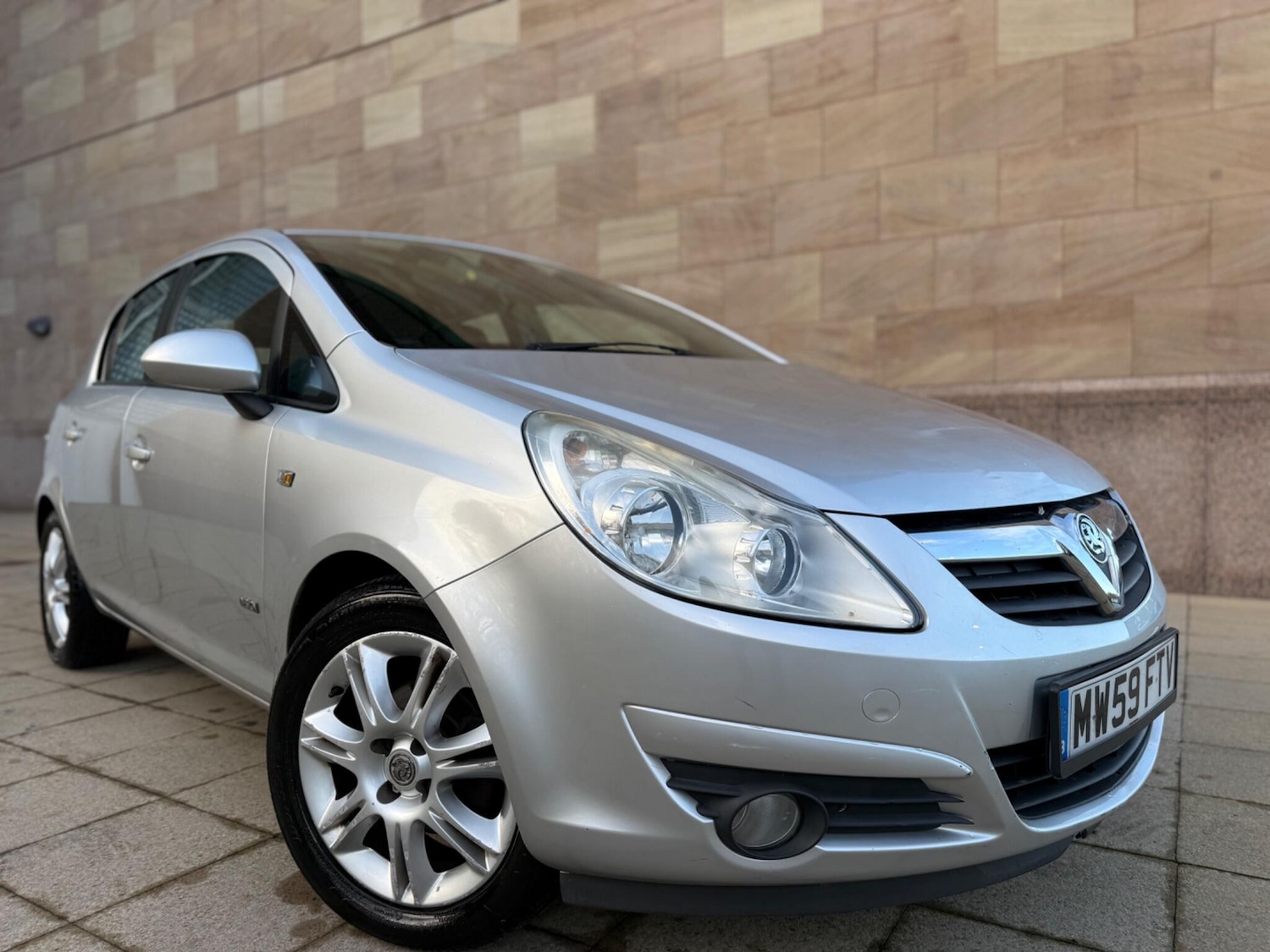 Used Vauxhall Corsa 2010 for sale - 76765559: Photo 3