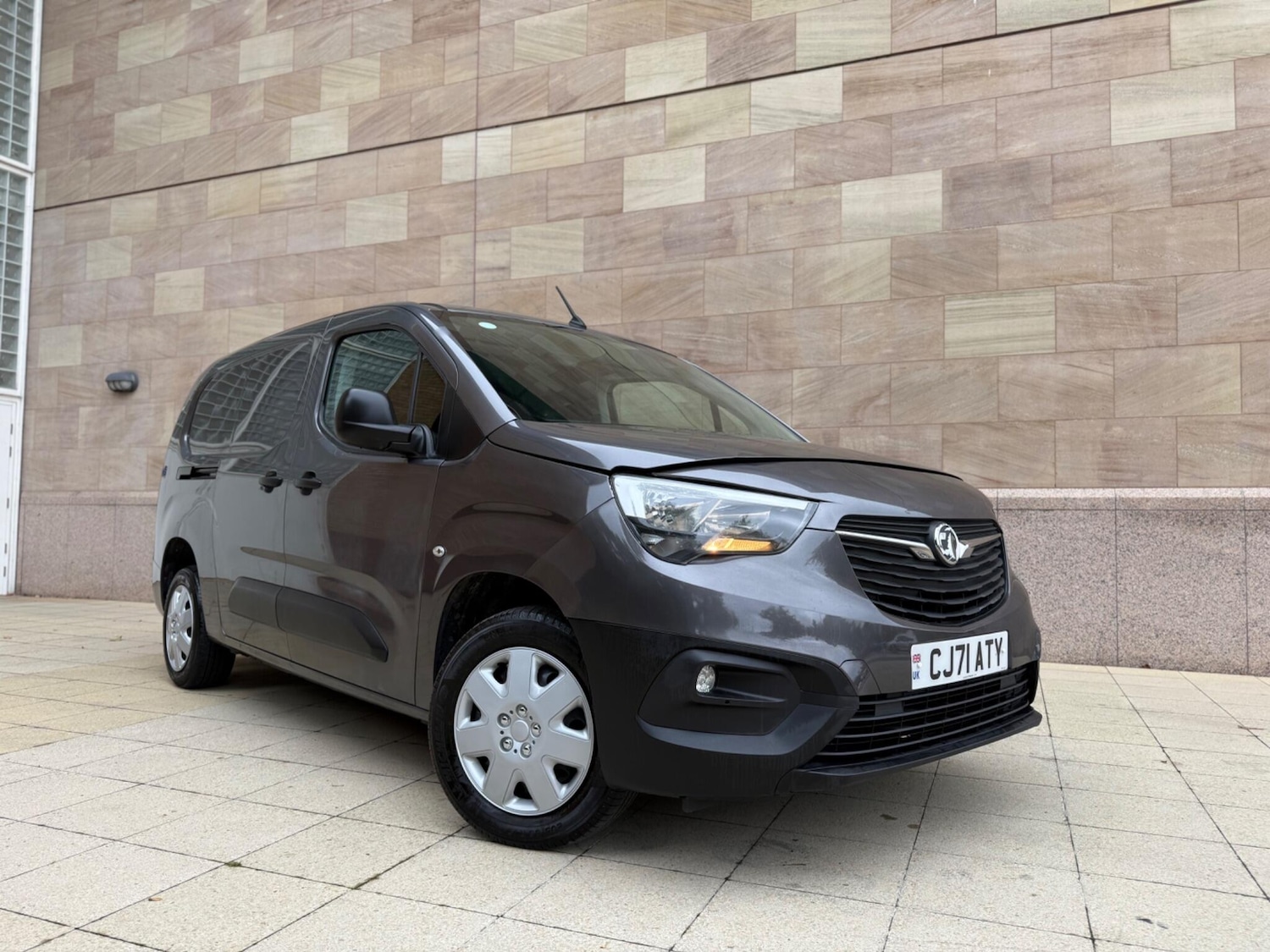Used Vauxhall Combo 2022 for sale - 76179420: Photo 2