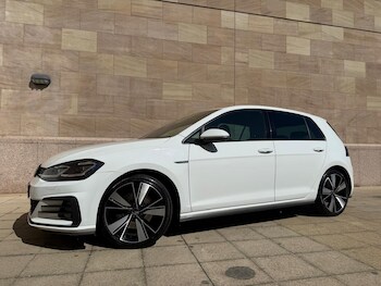 Used Volkswagen Golf 2019 for sale - 78363031: Photo