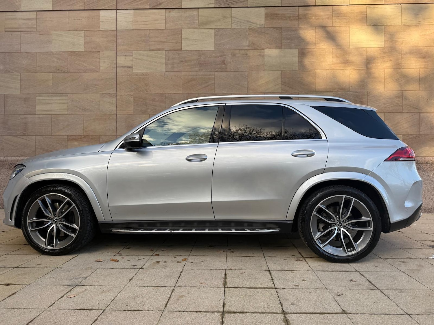 Used Mercedes-Benz GLE 2020 for sale - 77102033: Photo 3