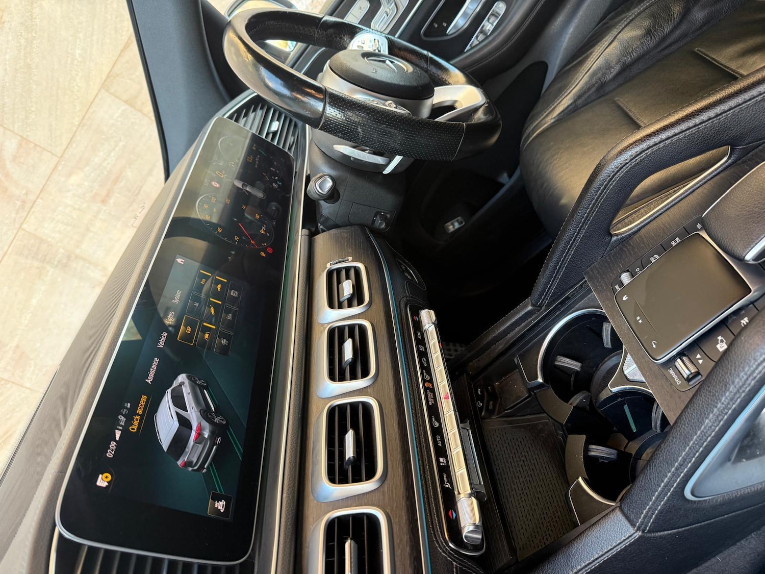 Used Mercedes-Benz GLE 2020 for sale - 77102033: Photo 43